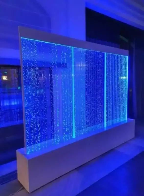 Mega ścianka wodna bąbelkowa podświetlana RGB LED z elektro sekcjami, wysokość 270cm (podstawa 305x40 cm)