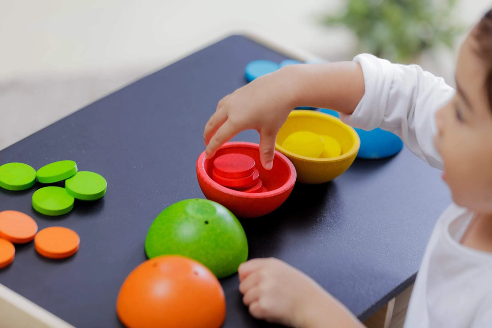Nauka liczenia zabawki będą pomocne w czasie nauki rozpoznawania kolorów